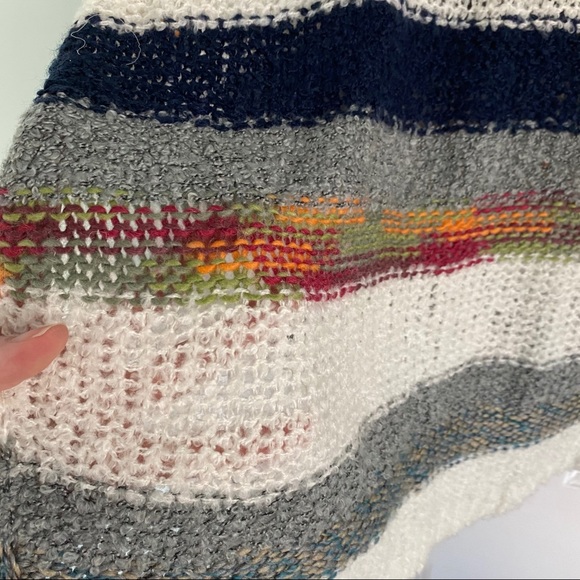 Knit Poncho - Picture 4 of 4